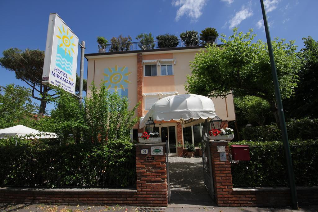 Hotel Miramare Форте дей Марми Екстериор снимка